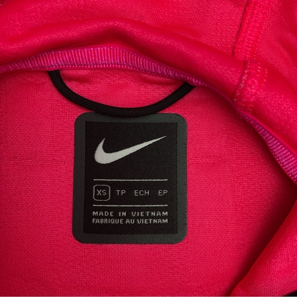 ⭐️NEW⭐️Nike Women Hoodies/Sustainable Materials - Picture 7 of 8